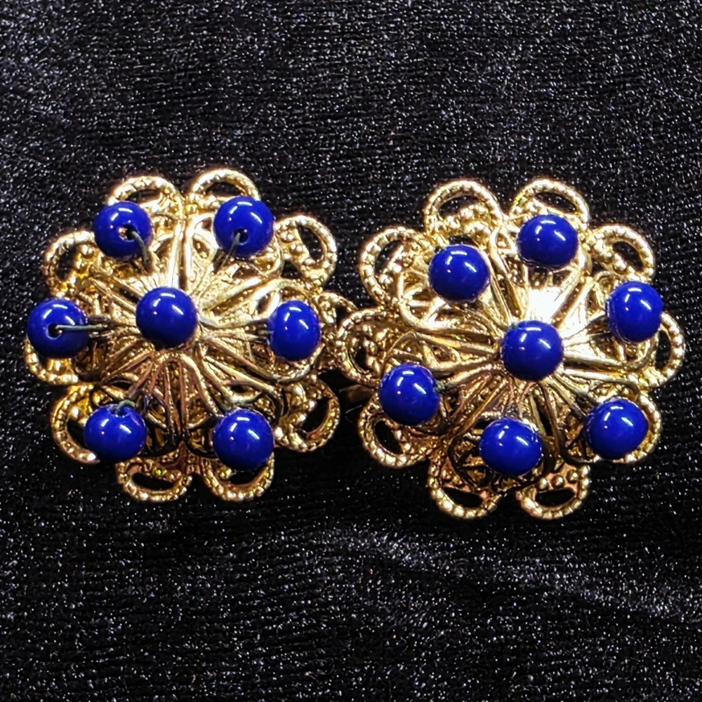 Vintage Gold Tone Cobalt Blue Bead Floral Filigree Clip On Earrings Round 0.875"